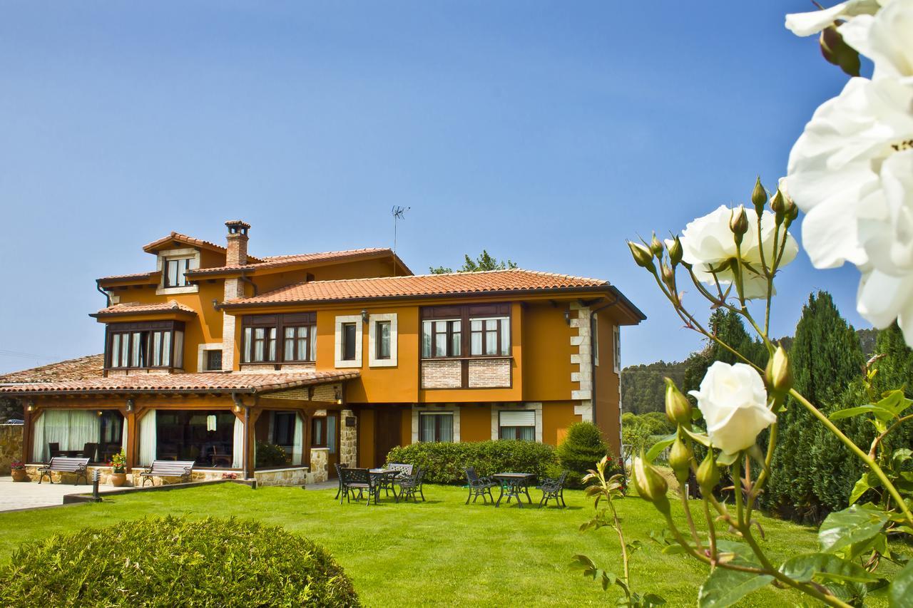 Hospedaje Granada San Vicente de la Barquera Kültér fotó